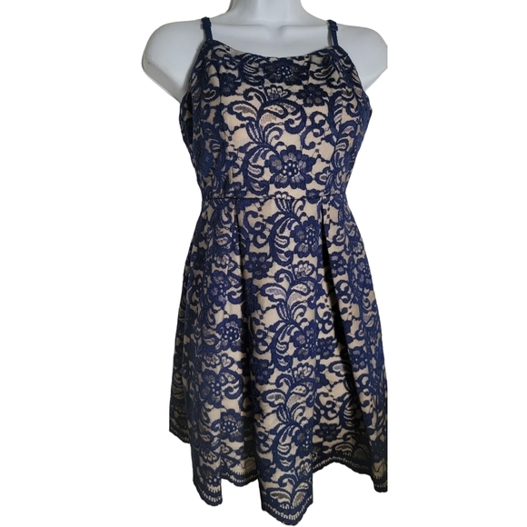Speechless Women’s Lace & Flare Dress - Picture 2 of 7